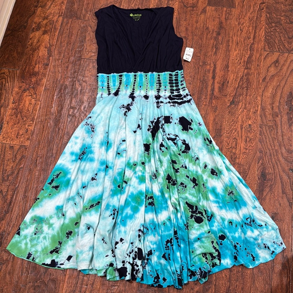 GREEEN APPLE TIE DYE DRESS FROM 2007 - ONE SIZE NWT